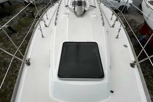 Bomar hatch
