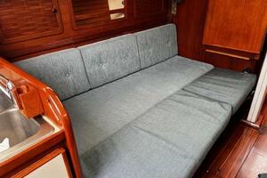 Salon port side