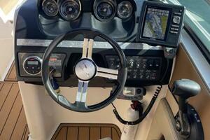 Cool Vibe 26ft Sea Ray Yacht For Sale