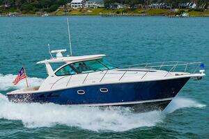 2015 Tiara Yachts 39 Coronet thumbnail 39