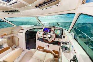 2015 Tiara Yachts 39 Coronet thumbnail 20