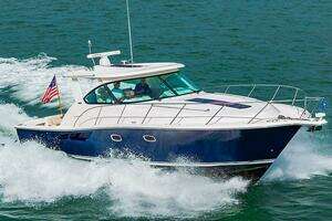 2015 Tiara Yachts 39 Coronet thumbnail 6