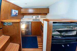 2015 Tiara Yachts 39 Coronet thumbnail 27