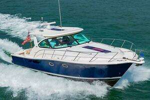 2015 Tiara Yachts 39 Coronet thumbnail 42