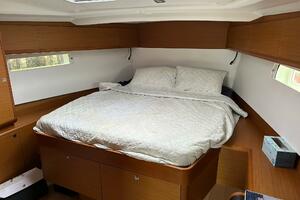 47ft Jeanneau Yacht For Sale