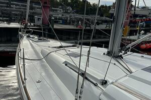 47ft Jeanneau Yacht For Sale