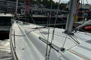 2018 Jeanneau Sun Odyssey 479 thumbnail 7