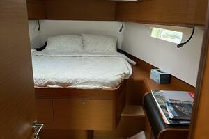 47ft Jeanneau Yacht For Sale