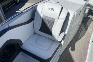 Andiamo 32ft Monterey Yacht For Sale