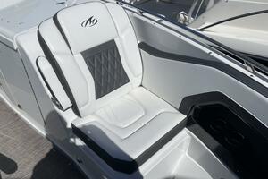 Andiamo 32ft Monterey Yacht For Sale