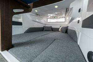2026 Axopar Cross Cabin thumbnail 29