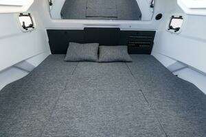 2026 Axopar Cross Cabin thumbnail 37