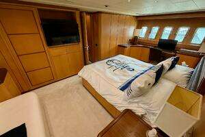 2005 Mangusta 92 thumbnail 12