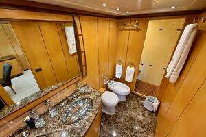 2005 Mangusta 92 thumbnail 13