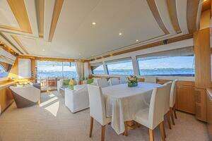 2011 Ferretti Yachts 830 thumbnail 34