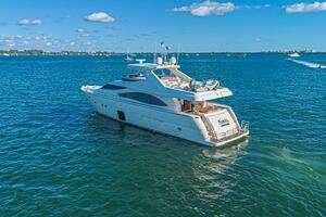 2011 Ferretti Yachts 830 thumbnail 7