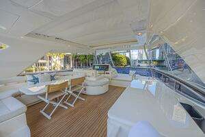 2011 Ferretti Yachts 830 thumbnail 27