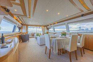2011 Ferretti Yachts 830 thumbnail 31