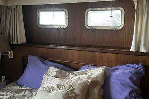 1974 Hatteras 58 Yachtfish thumbnail 16
