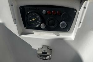 37ft Hunter Yacht For Sale