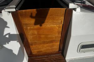 37ft Hunter Yacht For Sale