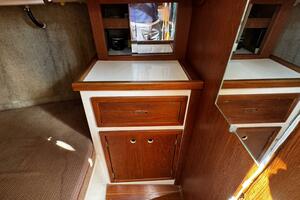 37ft Hunter Yacht For Sale