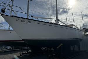 37ft Hunter Yacht For Sale