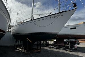 37ft Hunter Yacht For Sale
