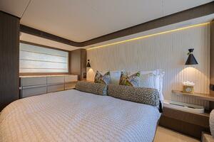 66ft Azimut Yacht For Sale