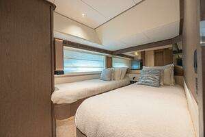 2022 Azimut Magellano 66 thumbnail 19