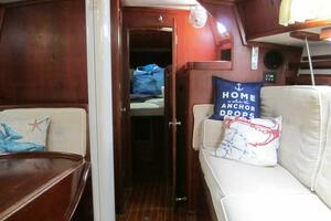 Idem II 38ft Endeavour Yacht For Sale