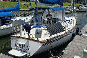Idem II 38ft Endeavour Yacht For Sale