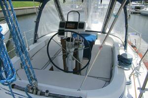 Idem II 38ft Endeavour Yacht For Sale