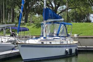 Idem II 38ft Endeavour Yacht For Sale