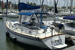 Idem II 38ft Endeavour Yacht For Sale