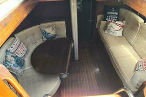 Idem II 38ft Endeavour Yacht For Sale