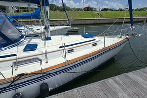 Idem II 38ft Endeavour Yacht For Sale