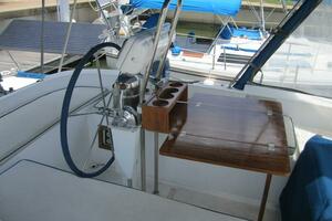 Idem II 38ft Endeavour Yacht For Sale