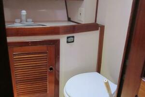 Idem II 38ft Endeavour Yacht For Sale