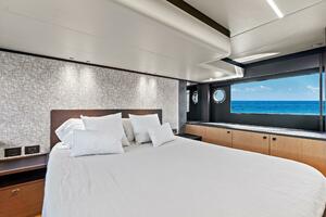 JOAN S RONDEVOUS 52ft Absolute Yacht For Sale