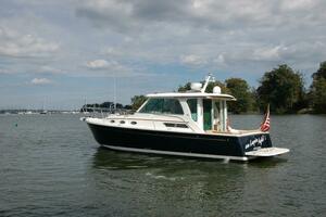 34ft Back Cove Yacht For Sale