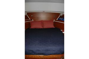 34ft Back Cove Yacht For Sale