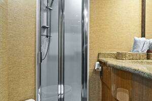 2008 Viking 74 Enclosed Bridge thumbnail 55