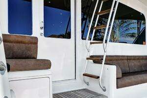 2008 Viking 74 Enclosed Bridge thumbnail 21