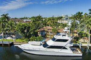 2008 Viking 74 Enclosed Bridge thumbnail 4
