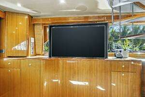 2008 Viking 74 Enclosed Bridge thumbnail 34