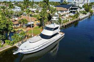 2008 Viking 74 Enclosed Bridge thumbnail 2