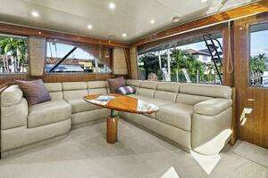 2008 Viking 74 Enclosed Bridge thumbnail 31