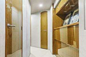 2008 Viking 74 Enclosed Bridge thumbnail 43