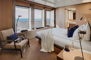 118ft Silver Yachts Yacht For Sale 118ft Silver Yachts Yacht For Sale